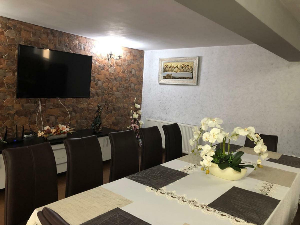 Hotel Casa Antonia Chiscau Zewnętrze zdjęcie